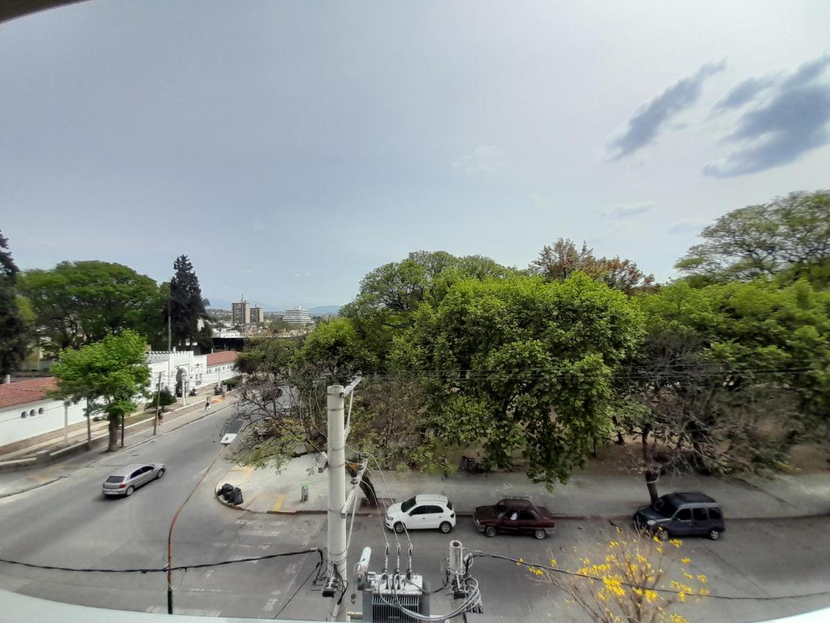 Departamento Centrico Plaza Alvarado Con Cochera Salta Exterior photo