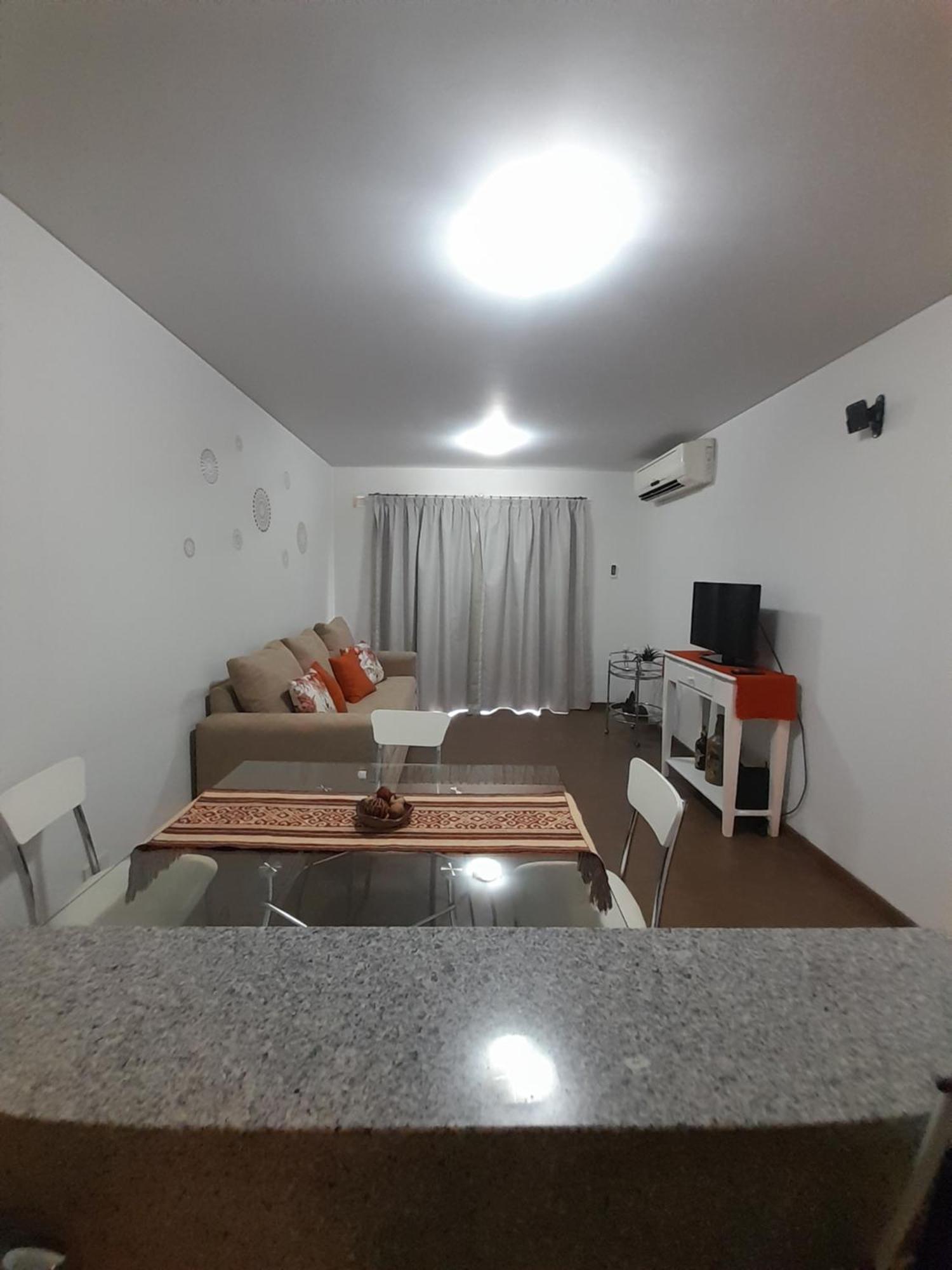 Departamento Centrico Plaza Alvarado Con Cochera Salta Exterior photo